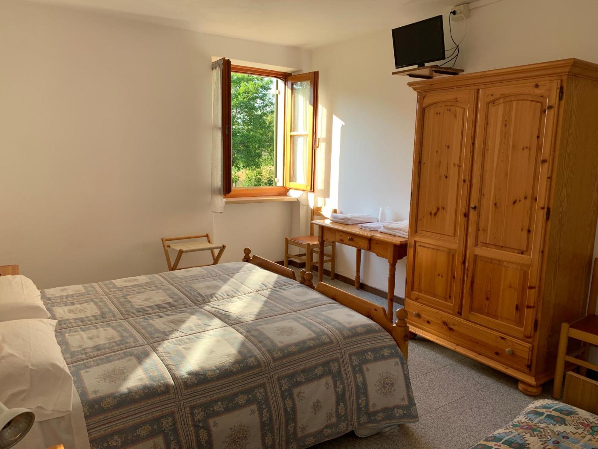 Hotel Edelweiss San Zeno di Montagna Rum bild